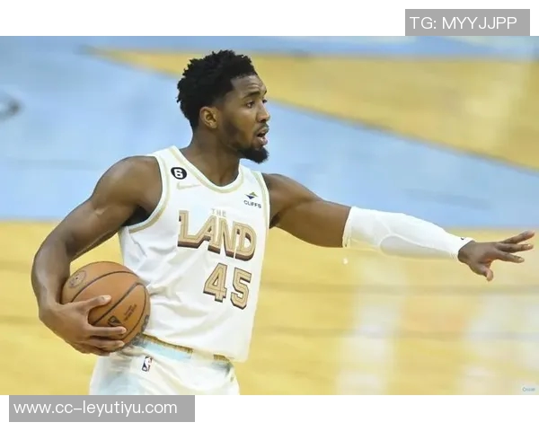 小米切尔热火全力以赴冲击总决赛目标明确期待夺冠荣耀